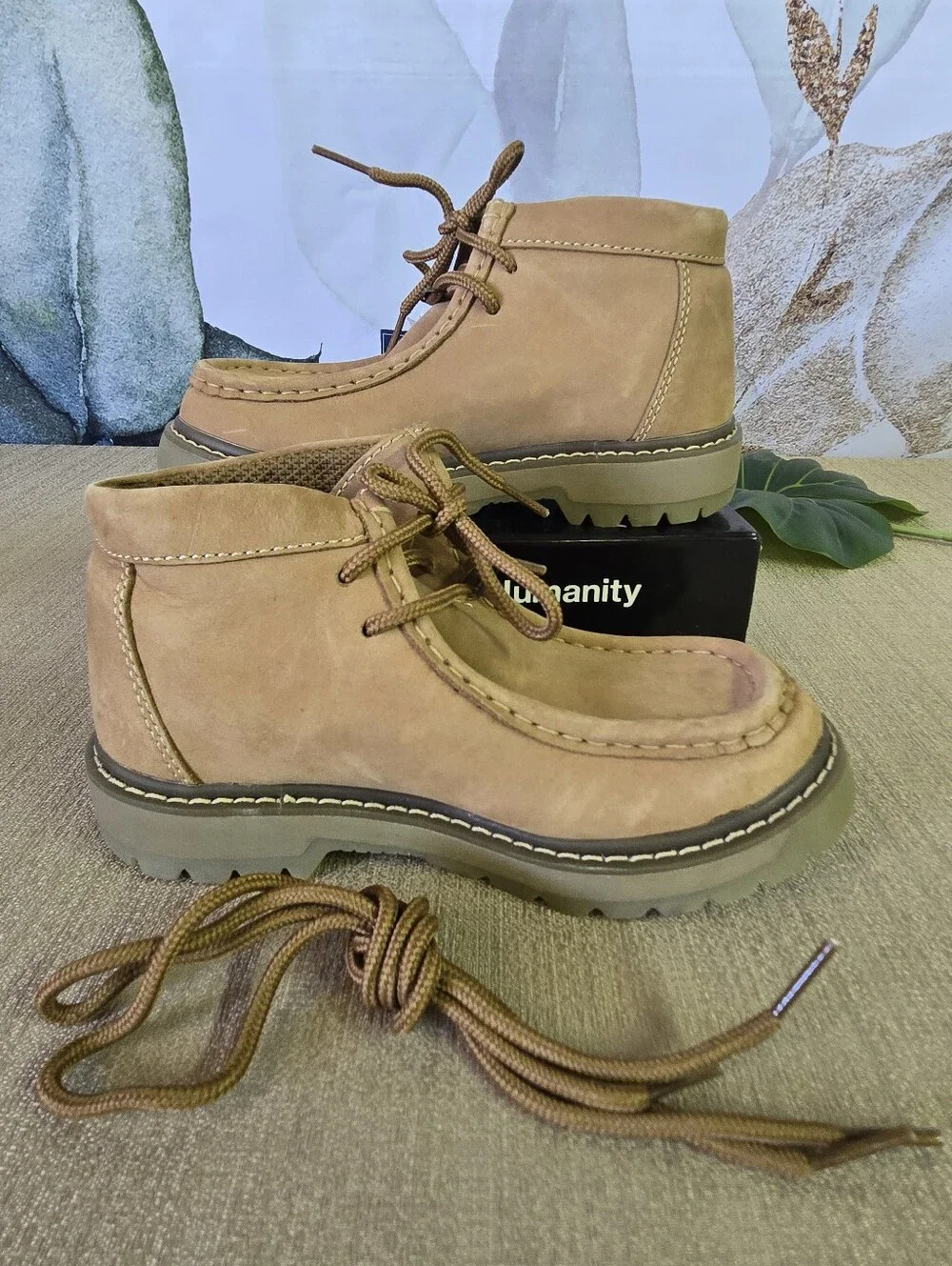 NWT Vintage Skechers Raiders Tan Leather Moc Toe Ankle Boots Kids